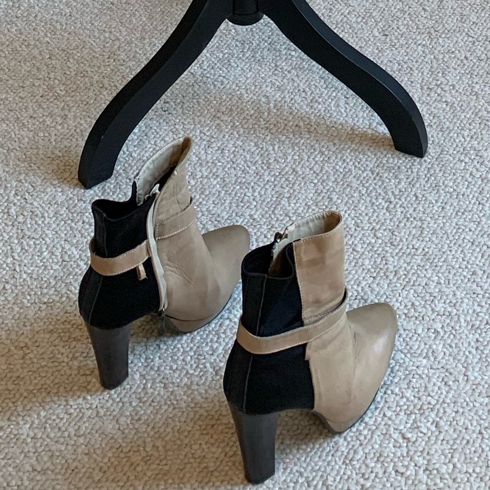 Two Lips Booties - Picture 7 of 9